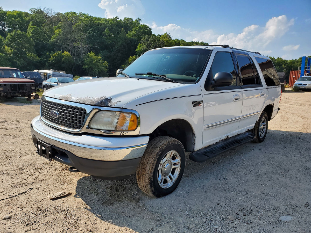 2000 Ford Expedition Parts – Stock #210027