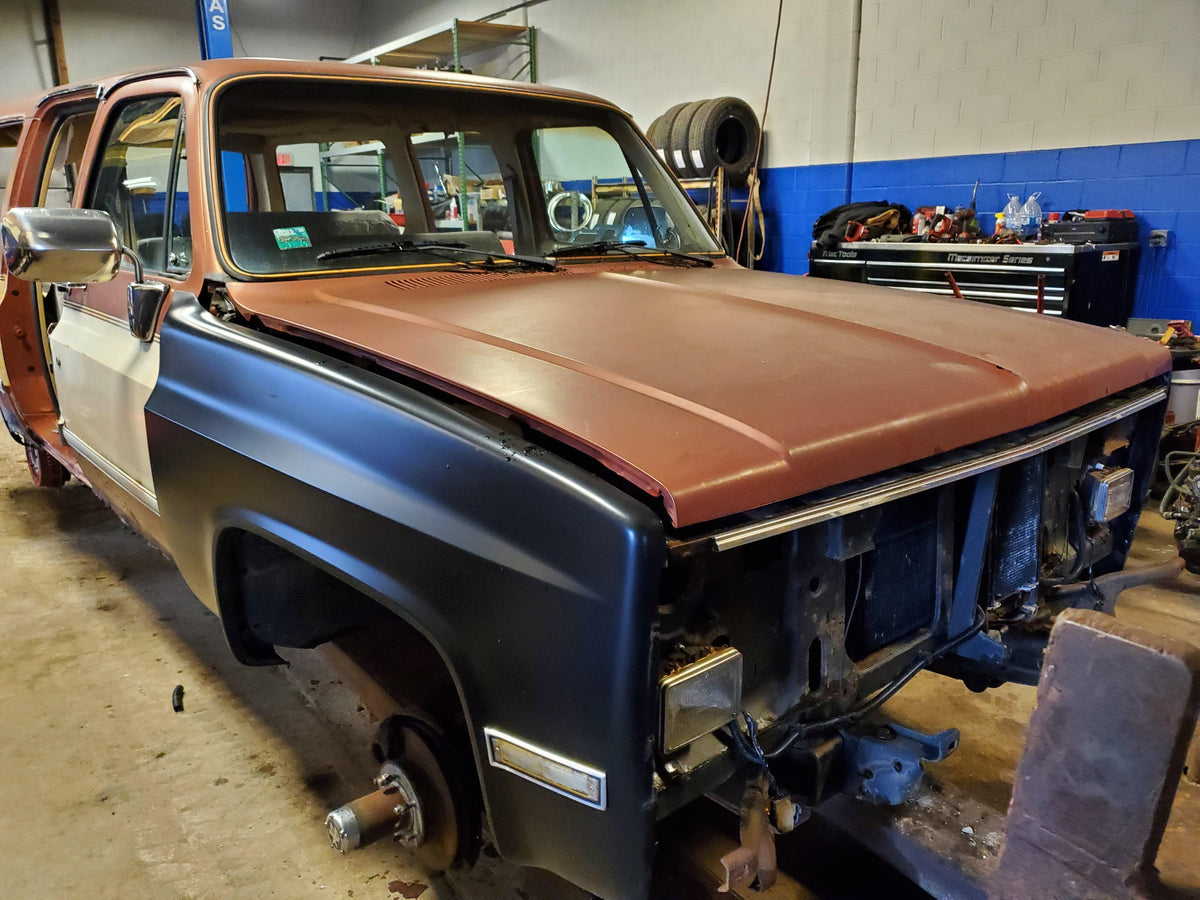 1986 Chevy Suburban Parts – Stock #220011