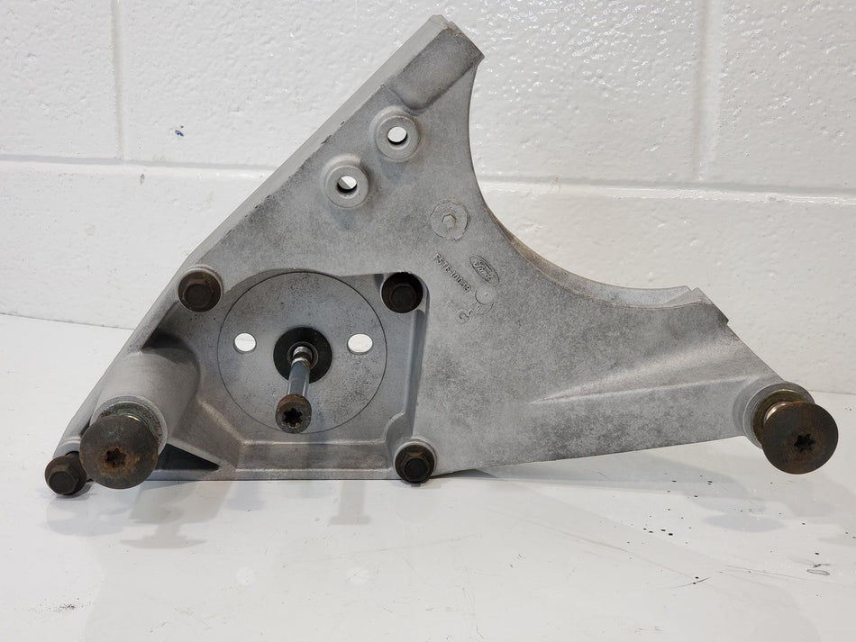 Engine Brackets & Hardware