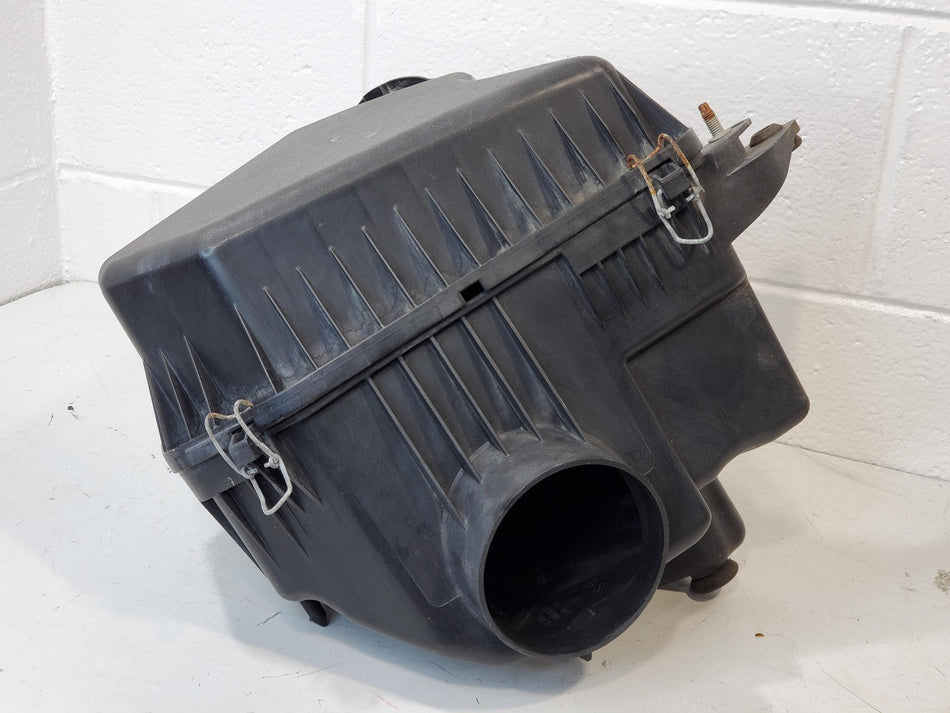 2011-2020 Dodge Grand Caravan 3.6L Air Intake Cleaner Box Assembly 4861729AB OEM