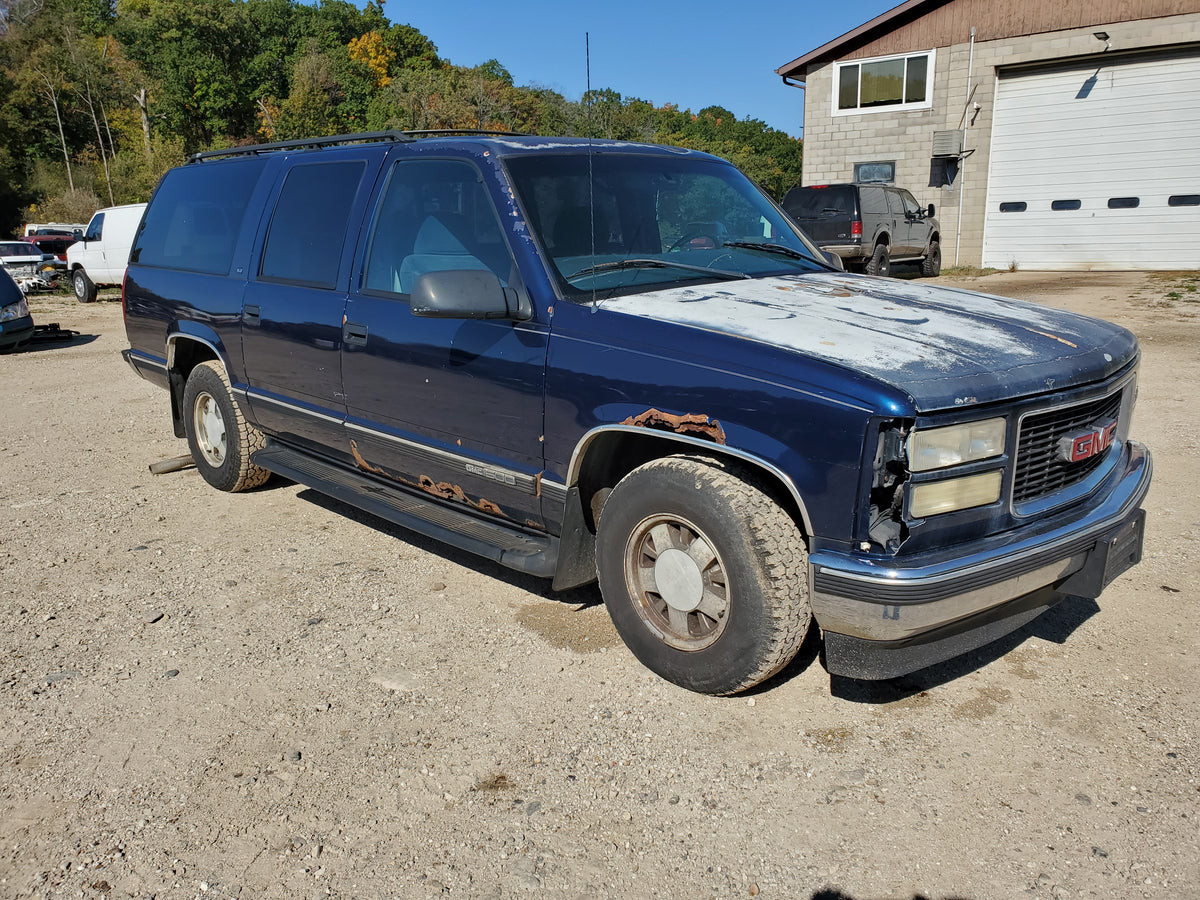 1999 GMC Suburban Parts – Stock #260013