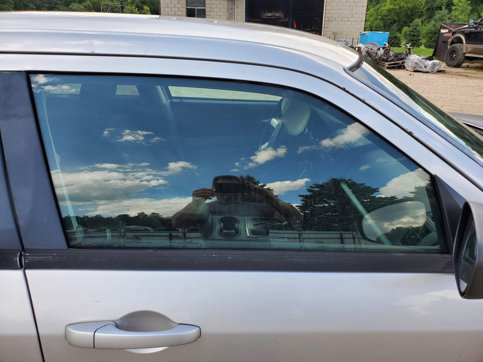 2005-2008 Dodge Magnum Front RH Door Glass/Window (AS2 solar tint)