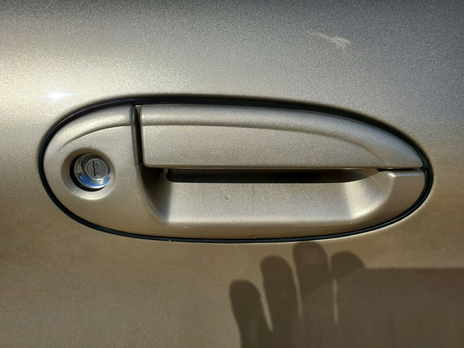 Front RH Outside Door Handle Assembly (B2 harvest gold) 1999-2007 Ford Taurus