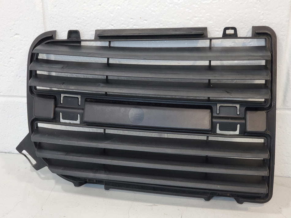 2008 Dodge Magnum Upper RH Grille Insert OEM 04806462AA