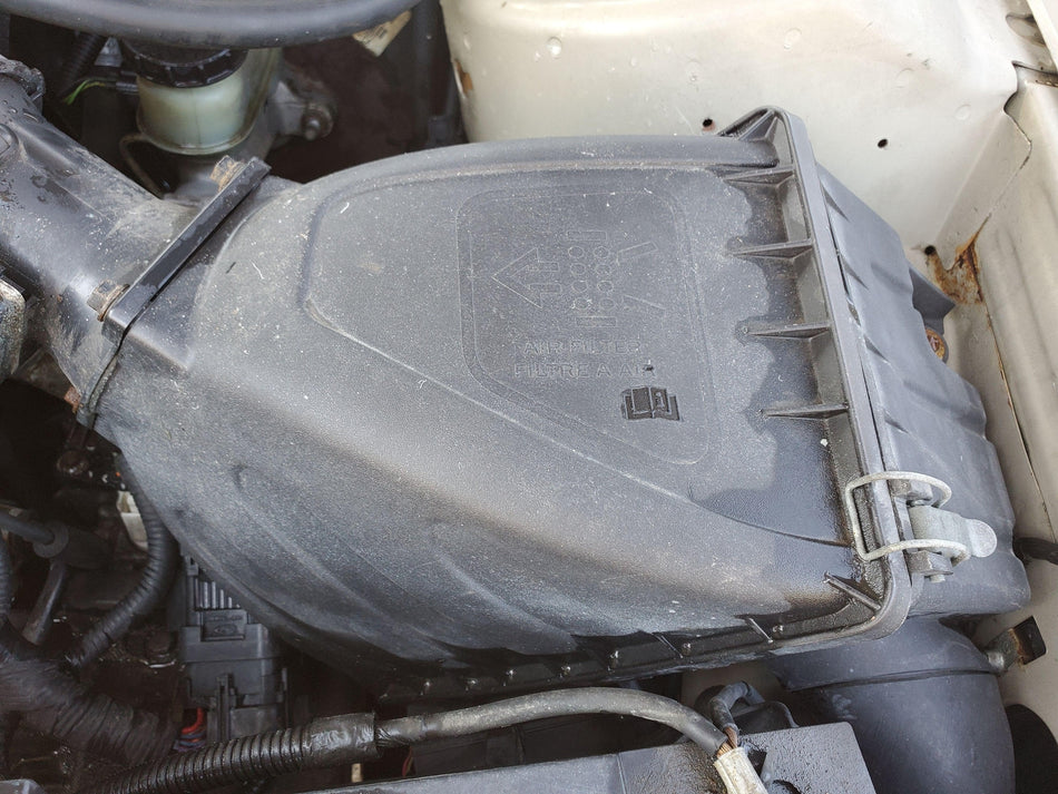 Air Filter Housing Box (3.0L)(OHV)(#1 in parts breakdown) 2000-2003 Ford Taurus