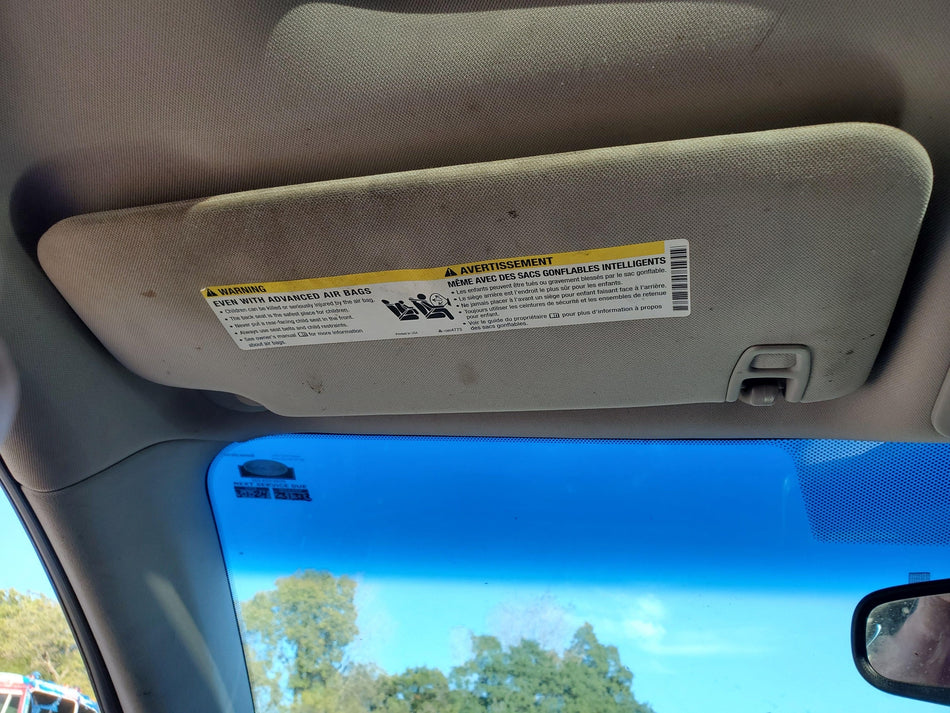 2010-2013 Cadillac CTS Front LH Sun Visor (Sdn)(dirty)(light gray OEM