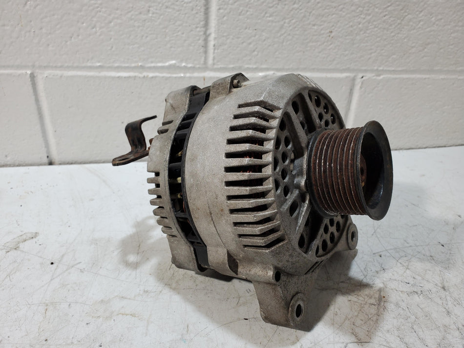 1999-2003 Ford F250 F350 F450 F550 Alternator Assembly (gas)(130amp OEM
