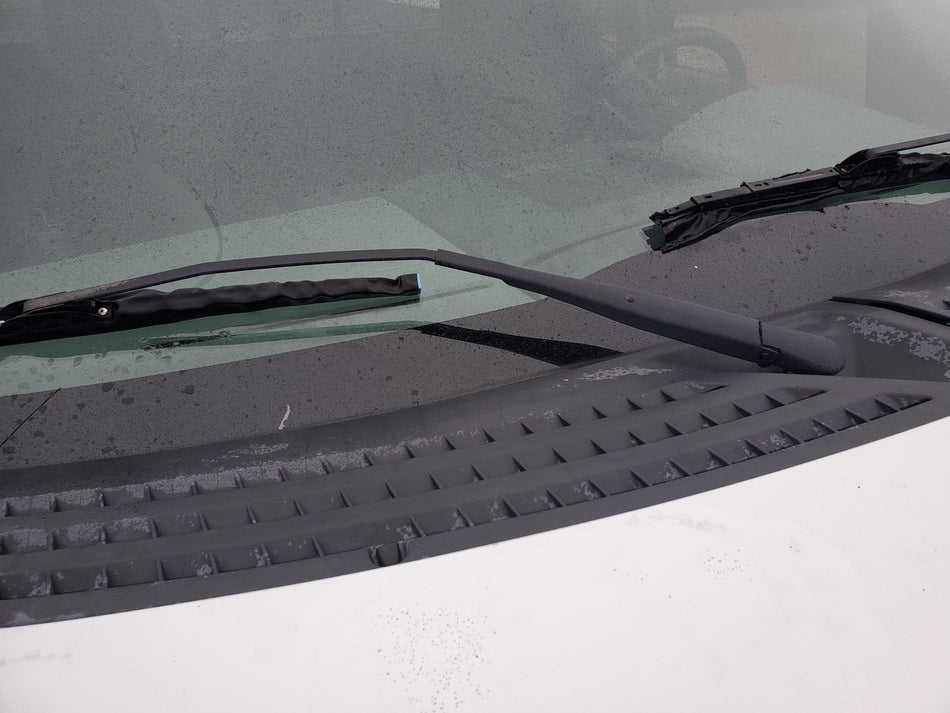 2004-2014 Ford F150 RH Windshield Wiper Arm (new style