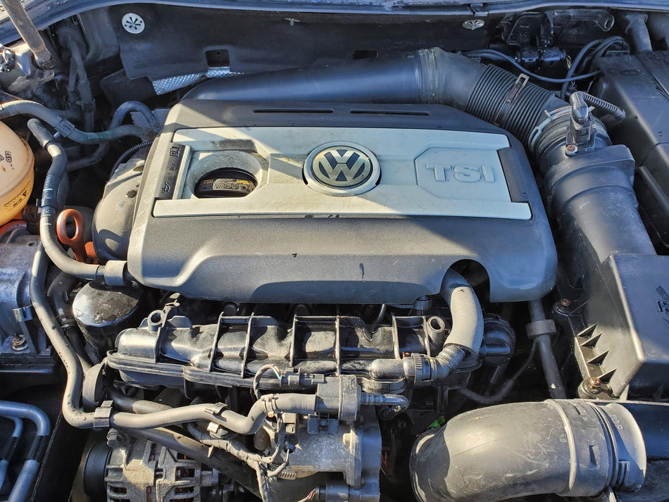 2009-2017 Volkswagen CC Engine Cover (2.0L Turbo)