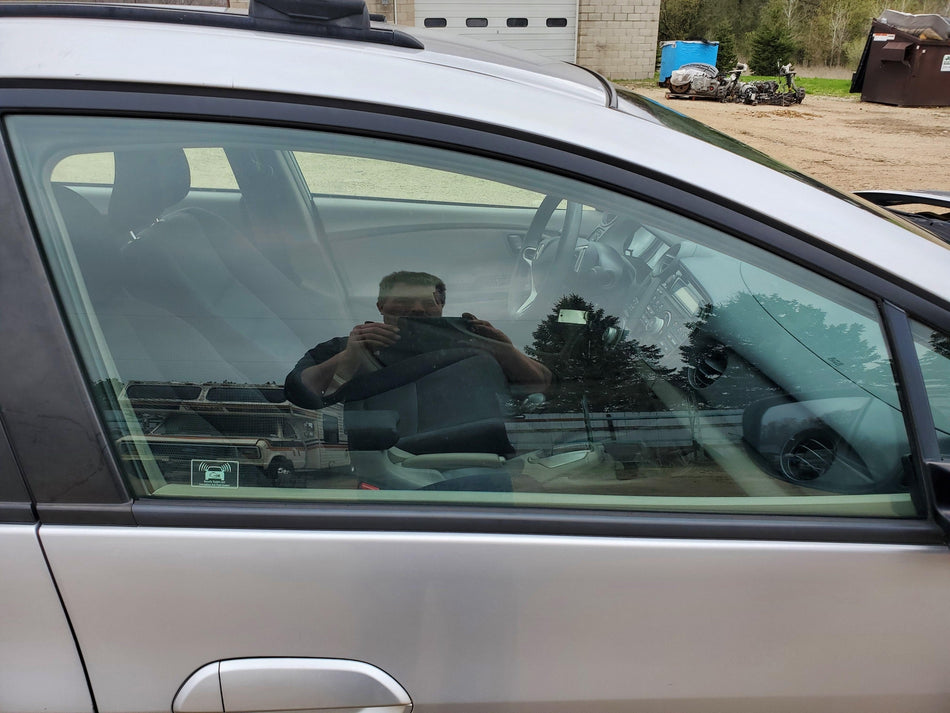 2010-2014 Honda Insight Front RH Door Glass/Window (AS2 tint) ***GLASS ONLY***
