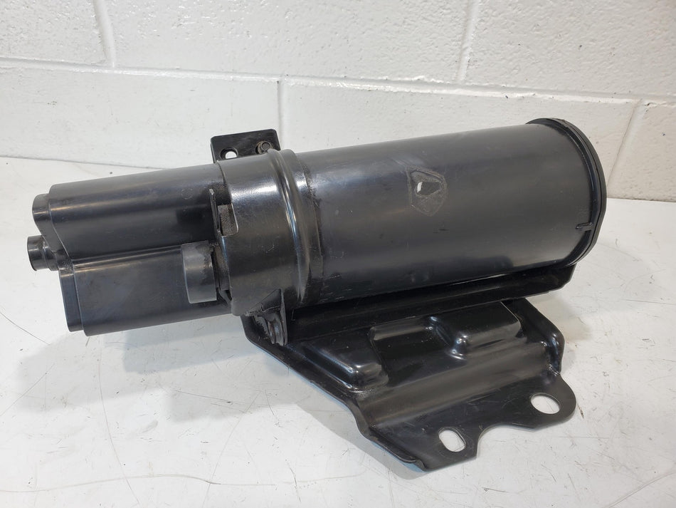 1999-2001 Ford F250 F350 Excursion Vapor Canister with Bracket OEM F81Z-9D665-AB