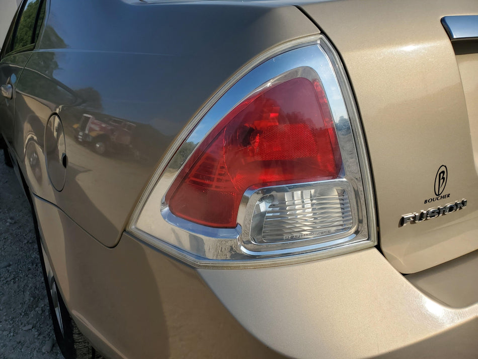 Rear LH Tail Light Assembly 2006-2009 Ford Fusion