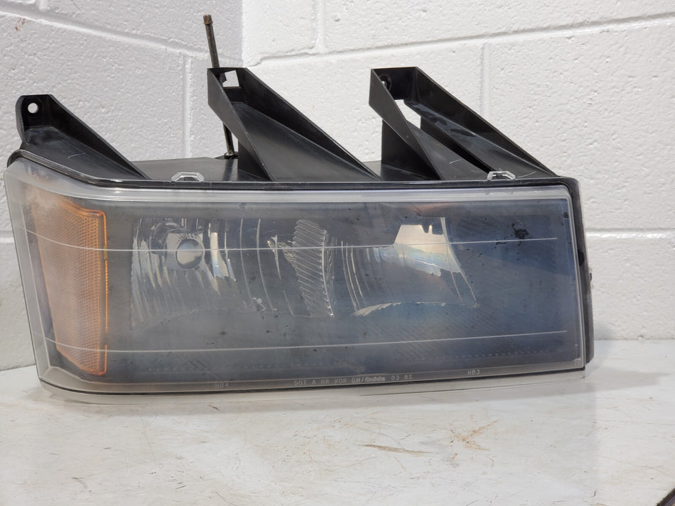 2004-2012 GMC/Chevy Canyon/Colorado RH Head Light Assembly (passenger side OEM
