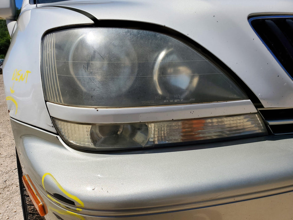 Right RH Headlight Assembly (black backing)(cloudy) 1999-2000 Lexus RX300 195K
