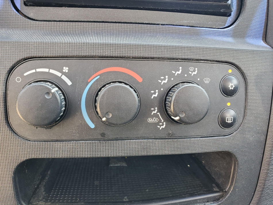 2002 Dodge RAM 1500 Heater A/C Control (w/o dual zone)(heated mirrors)