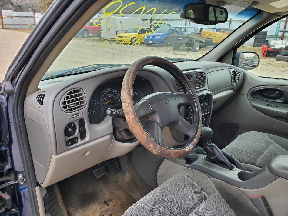 2002-2005 Chevy Trailblazer Steering Column with o Wheel with o Air Bag OEM
