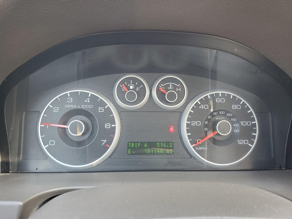 Speedometer Gauge Cluster (MPH)(message center) 2006-2007 Ford Fusion