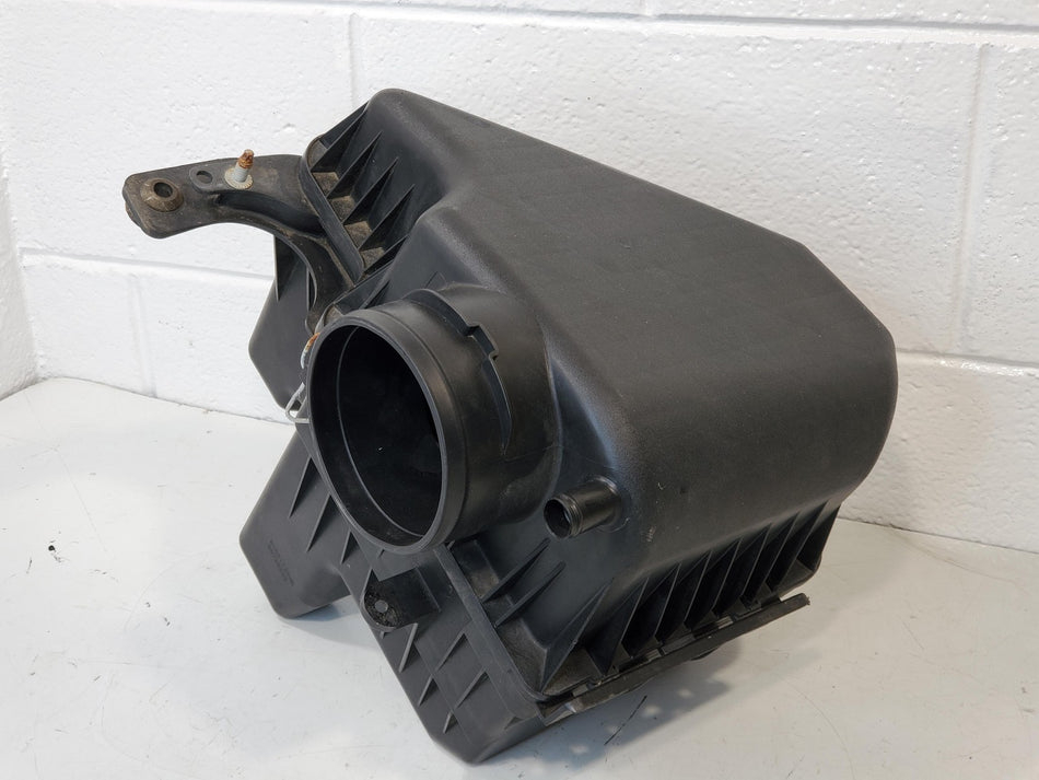 2011-2020 Dodge Grand Caravan 3.6L Air Intake Cleaner Box Assembly 4861729AB OEM