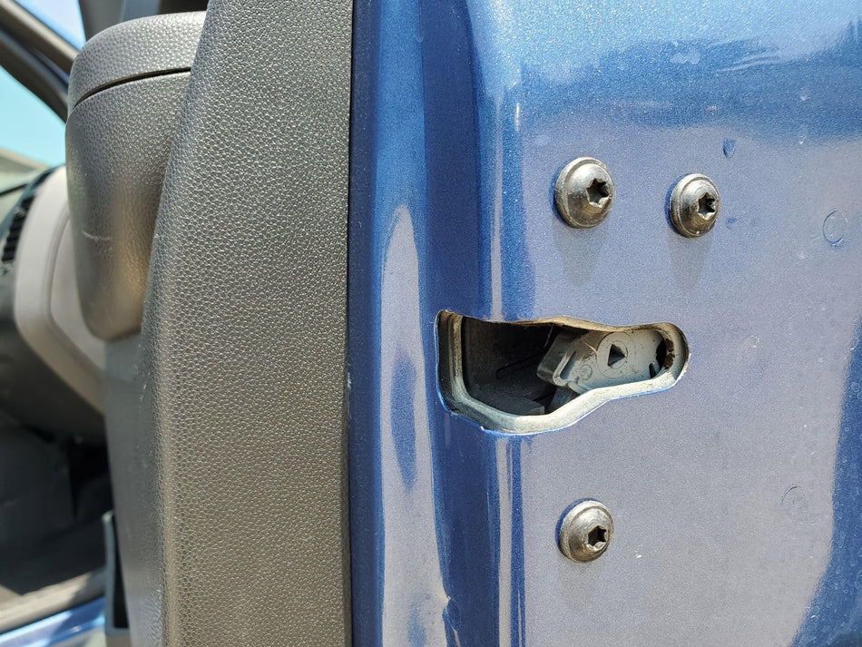 Front Door Latch FORD ESCAPE Right 10