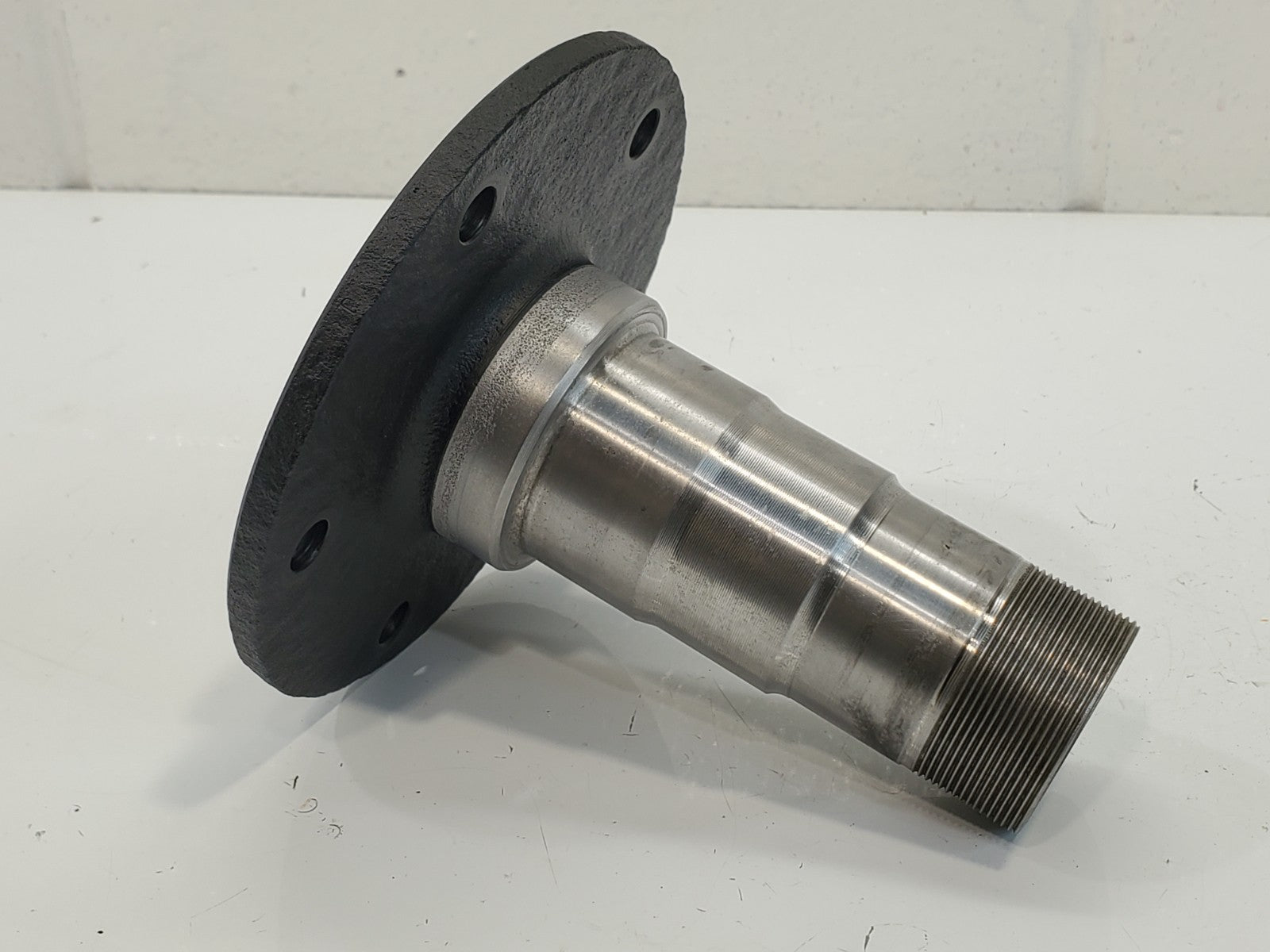 1993-1997 Ford F250 Dana 50 IFS Front LH or RH Spindle OEM F3TZ-3105-F