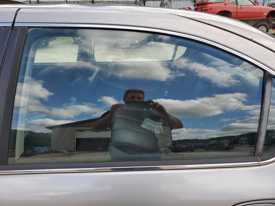 2000-2001 Nissan Maxima Rear LH Door Glass/Window (AS2 tint) OEM