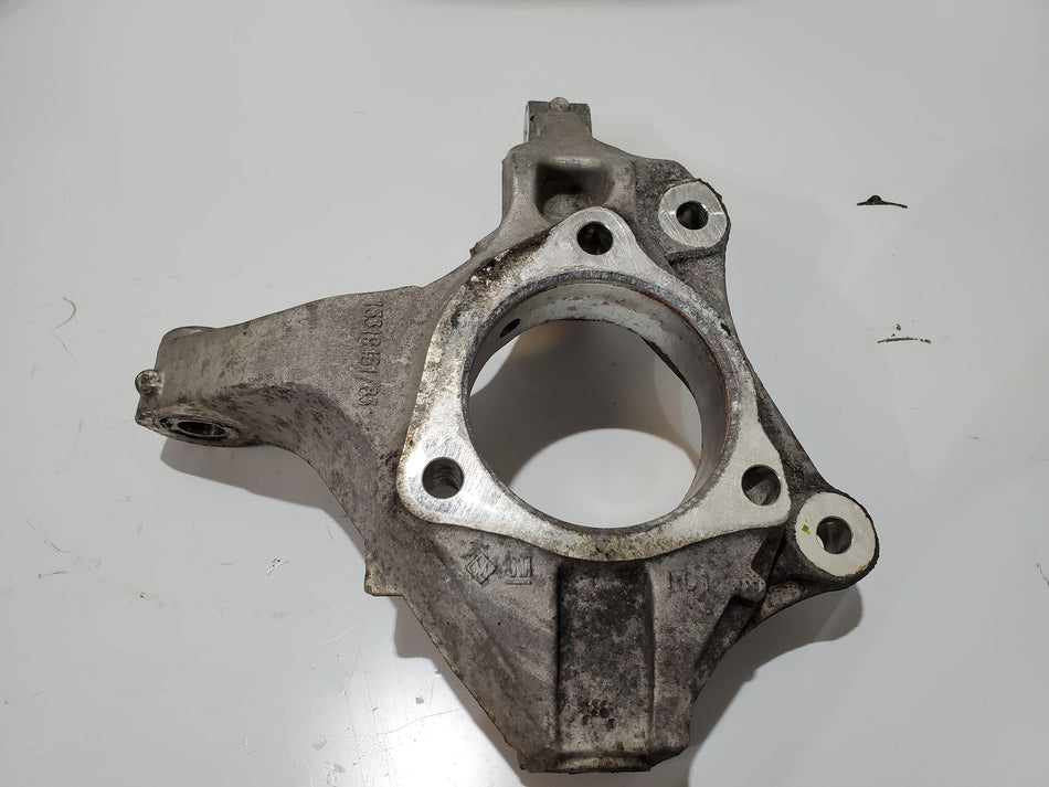 Right RH Front Steering Knuckle Chevy Cruze 2011 12 13 14 15 16