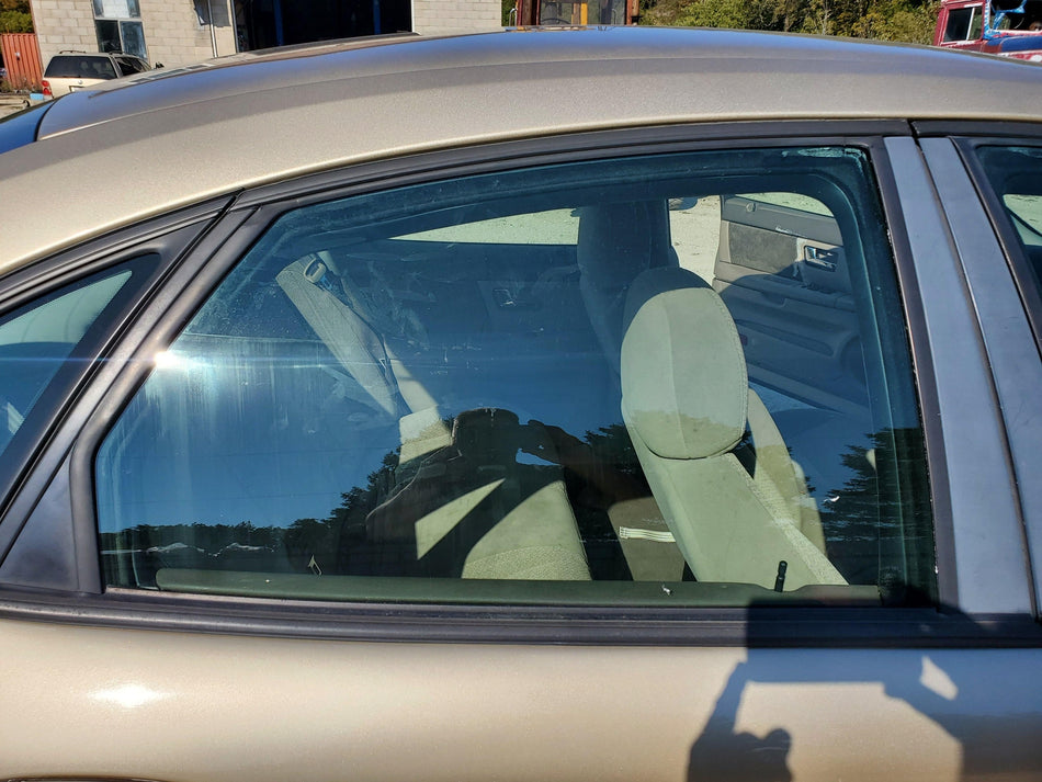 1996-2007 Ford Taurus Rear RH Door Glass/Window (AS2 solar tint)(Sdn OEM