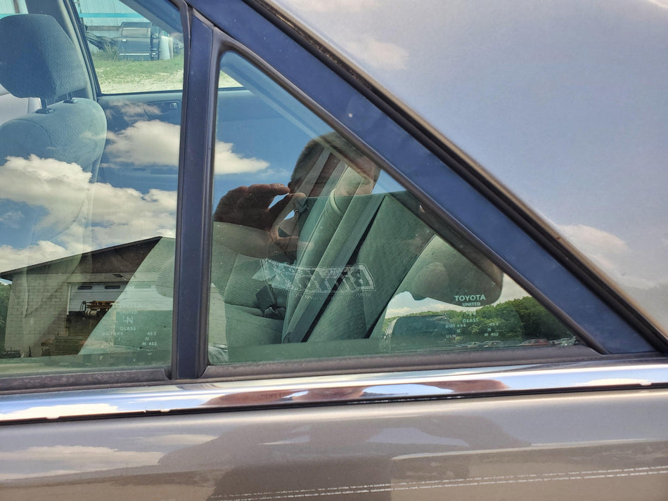 2002-2006 Toyota Camry Rear LH Door Vent Glass/Window (AS2 tint)(ultraviolet)