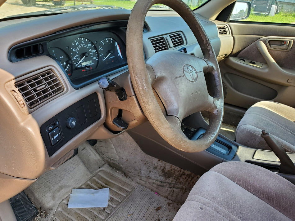 1997-2001 Toyota Camry Steering Column (floor shift)(no switches)(w/o wheel)