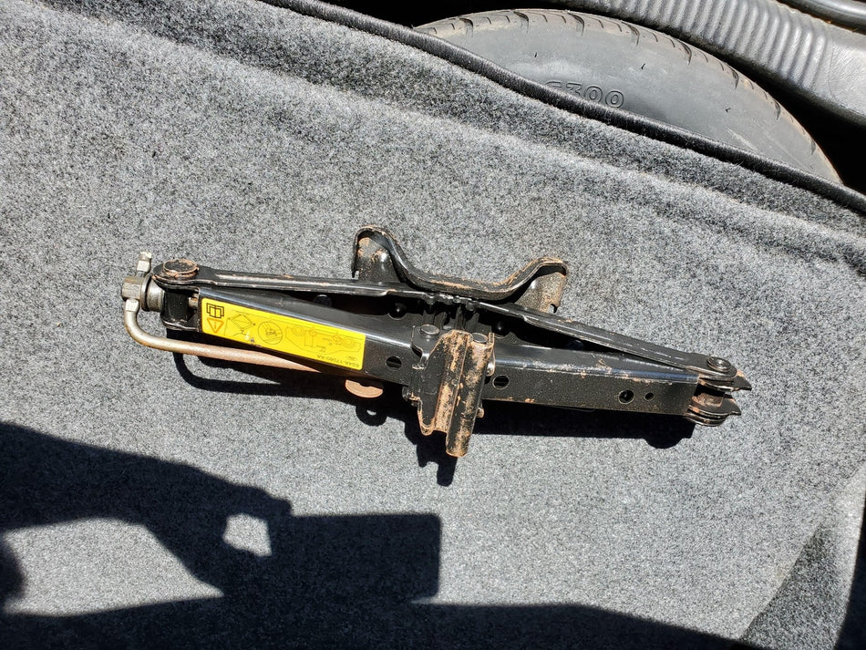 2000-2007 Ford Focus Jack Assembly OEM