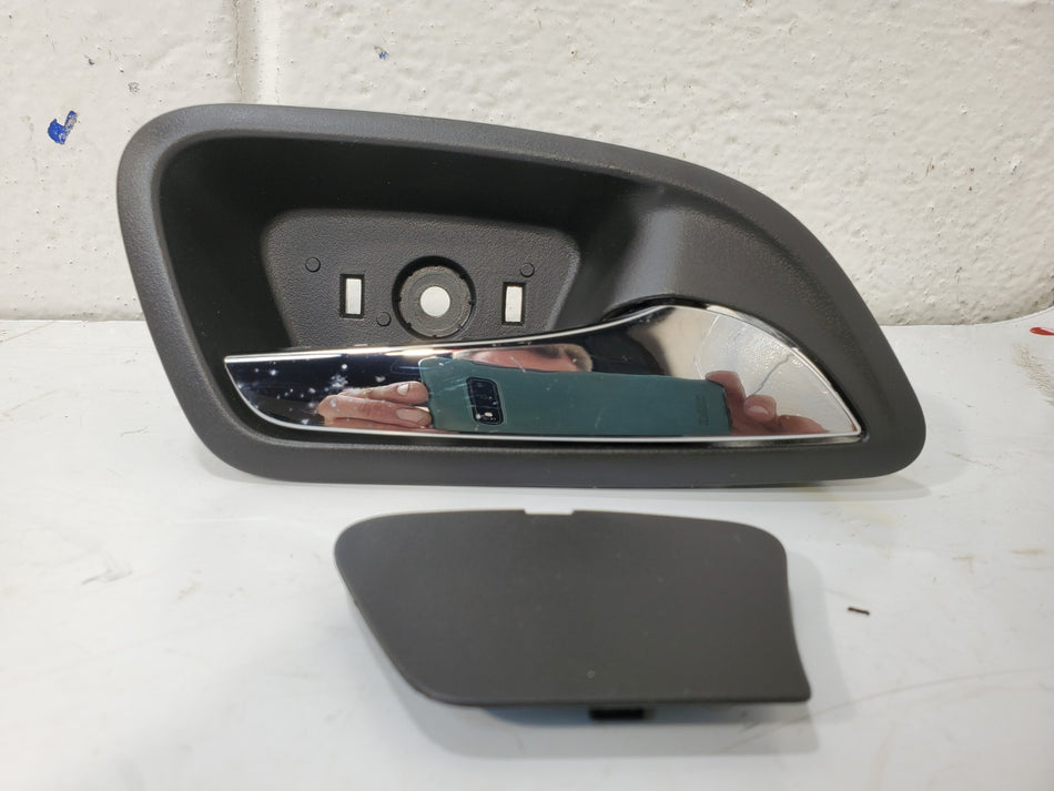 2011-2015 Chevy Cruze Rear RH Inside Door Handle Chrome OEM