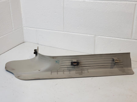 2004-2007 Chevrolet Malibu Driver Left Door Sill Trim Used OEM 15866793