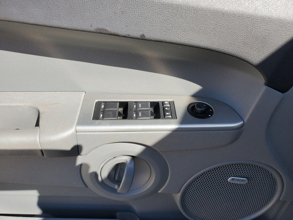 Drivers Window/Lock Master Switch 2006-2010 Jeep Commander