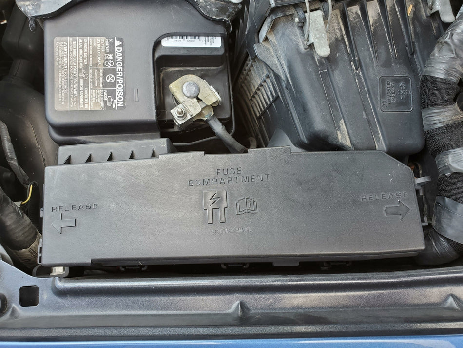 Engine Fuse Box FORD ESCAPE 10 162K