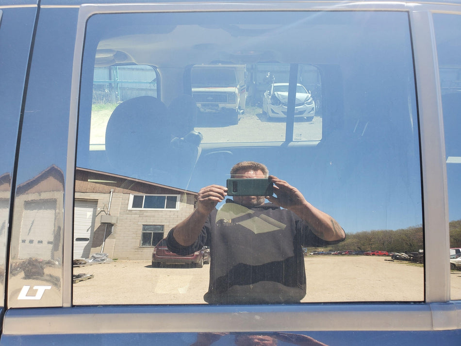 2002-2006 Chevy Trailblazer EXT Rear LH Door Glass/Window (AS3 privacy tint)