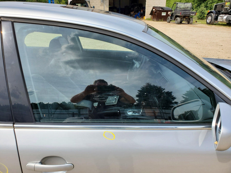 Front Right RH Door Glass/window VW PASSAT 98 99 00 01 02 03 04 05