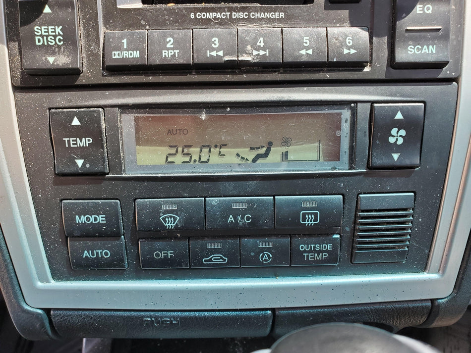 05 2006 Hyundai Tiburon A/C Heater Control (auto)(filtration sysytem)