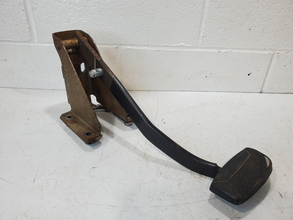 1999-2004 Ford F250 F350 Brake Pedal Assembly Auto Trans OEM