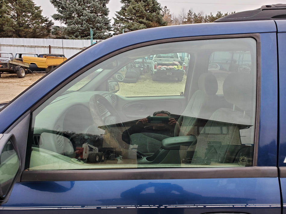 Front LH Door Glass/window TRAILBLAZER 02 03 04 05 06 07 08 09 OEM