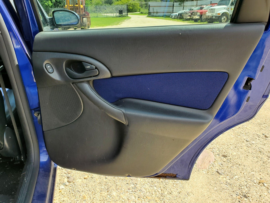 Rear Door Trim Panel FORD FOCUS Right 04 OEM
