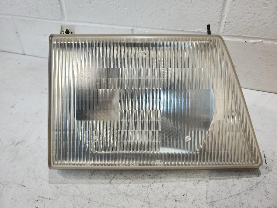 1992-1996 Ford E150 E250 E350 Econoline RH Passenger Headlight Headlamp OEM