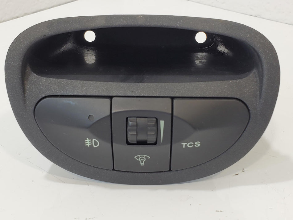 2001 - 2006 Hyundai Santa Fe Traction Control Fog Lamp Switch OEM