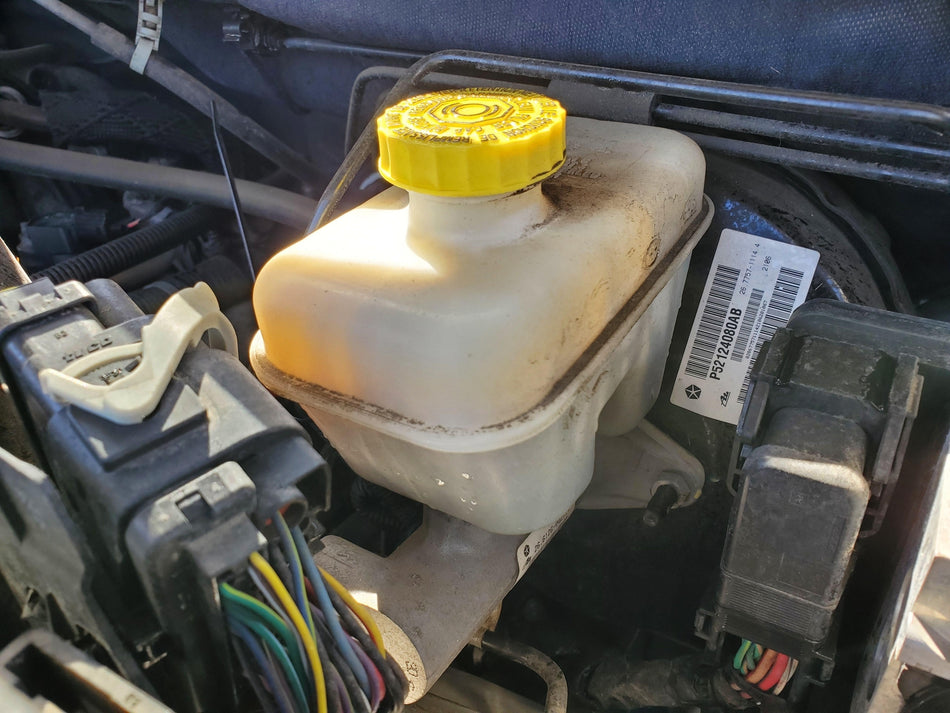 2006-2010 Master Cylinder Jeep Commander
