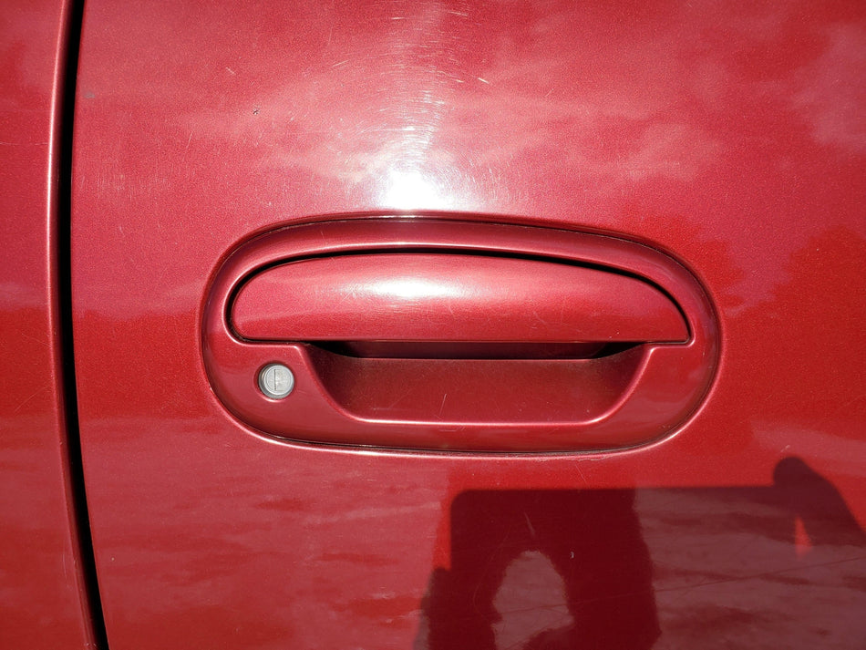 1997-2003 Ford F150 Front Right Outside Door Handle Assembly (FL toreador red)