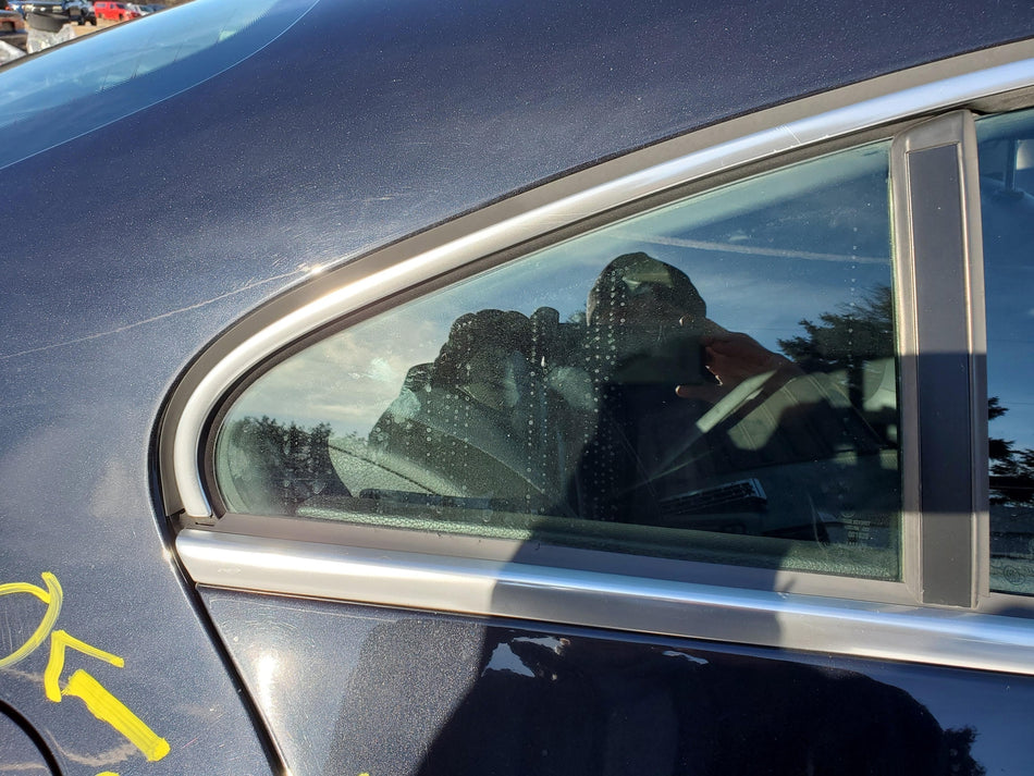 2009-2017 Volkswagen CC Rear RH Passenger Side Door Vent Glass (AS2 solar tint