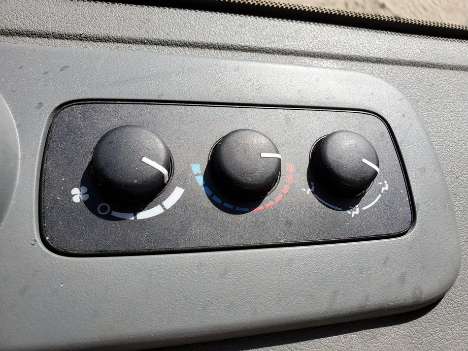 Rear A/C Heater Control 06 2007 08 09 10 Jeep Commander