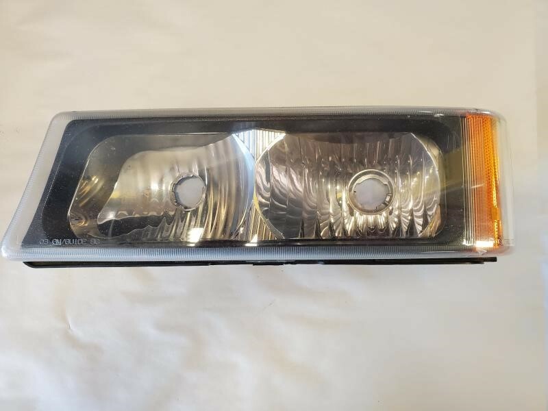 2003-2007 Chevy Silverado Front LH Driver Corner/Park Light OEM