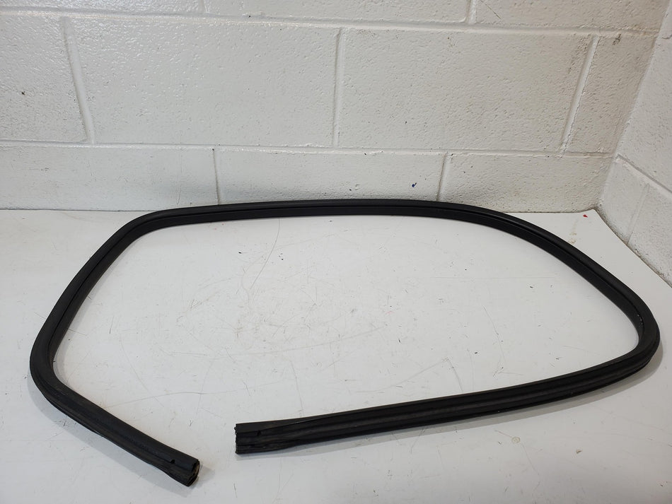 2008-2020 Dodge Grand Caravan Rear LH or RH 1/4 Glass Seal OEM PN# 04894635AC