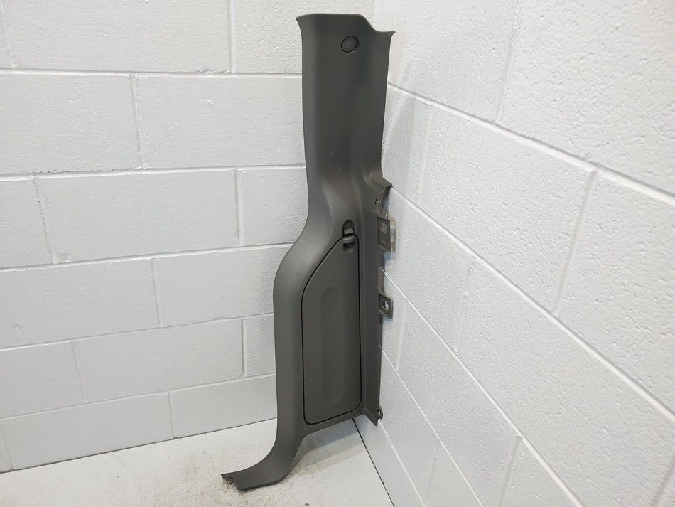 2004-2008 Ford F150 Reg Cab 4dr Rear RH C Pillar Jack Door Trim Panel Gray OEM
