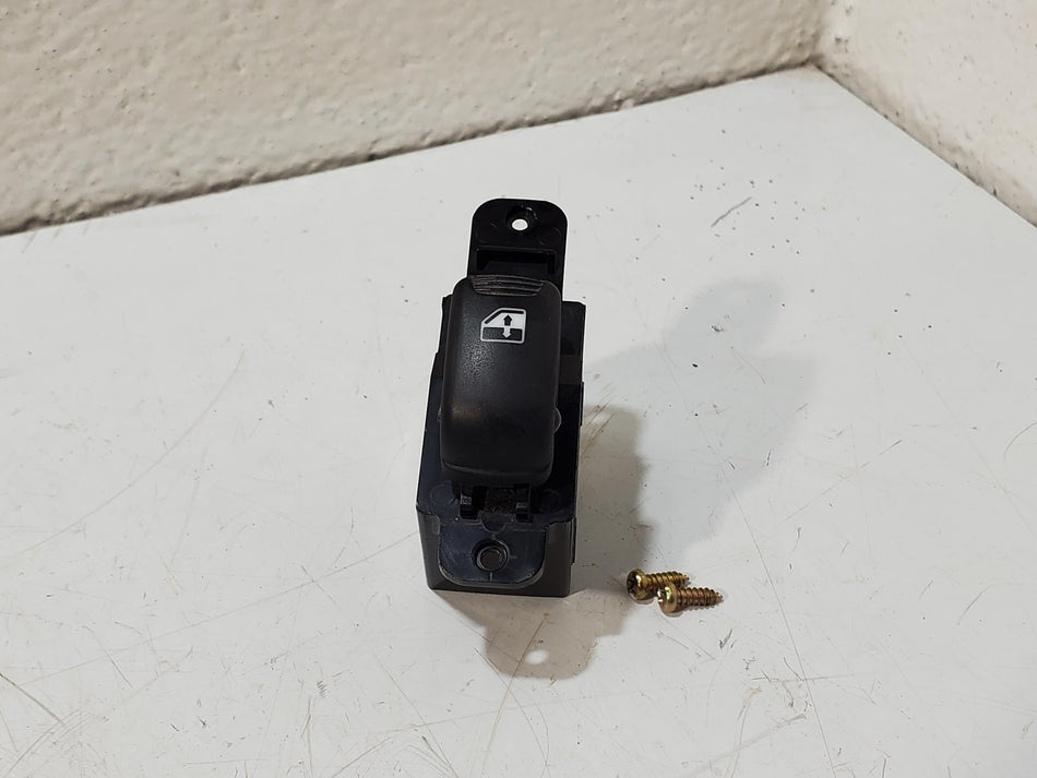 2001-2006 Hyundai Santa Fe Front RH Passenger Window Switch OEM 93580-26100